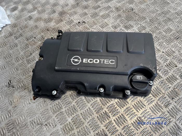 Ventildeckel Opel Astra J Sports Tourer (PD8/PE8/PF8), 2010 / 2015 1.4 Turbo 16V, Kombi/o, Benzin, 1.364cc, 103kW (140pk), FWD, A14NET, 2010-10 / 2015-10, PD8EC; PE8EC; PF8EC (Gebraucht)