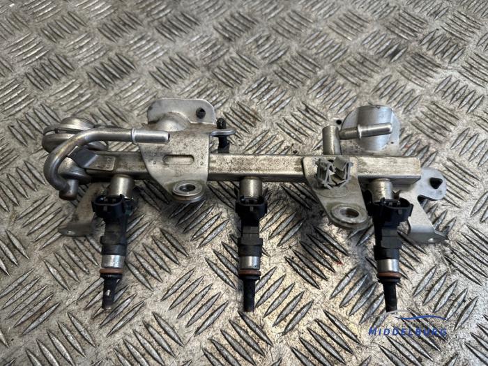 Usagé Système d'injection Renault Clio IV Estate/Grandtour (7R) 0.9 Energy TCE 12V Prix € 14,00 Règlement à la marge proposé par Autodemontagebedrijf Middelburg B.V