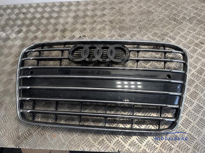 Używane Grill Audi A5 Sportback (8TA) 2.0 TFSI 16V Cena € 98,00 Procedura marży oferowane przez Autodemontagebedrijf Middelburg B.V