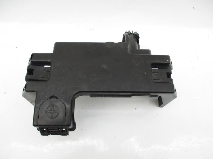 Fuse box Volkswagen Amarok 2H0915429B ABC B.V.
