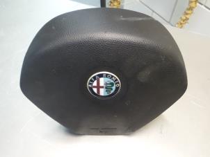 Usagé Airbag gauche (volant) Alfa Romeo Giulietta (940) 1.75 TBI 16V QV Prix € 135,00 Règlement à la marge proposé par A.T.S. van de Wiel