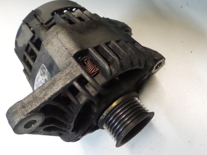 Gebrauchte Dynamo Alfa Romeo 147 (937) 2.0 Twin Spark 16V Preis € 30,00 Margenregelung angeboten von A.T.S. van de Wiel