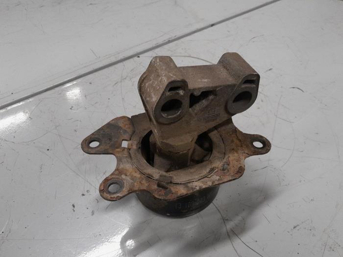 Used Engine mount Opel Combo Price € 30,00 Margin scheme offered by A.T.S. van de Wiel