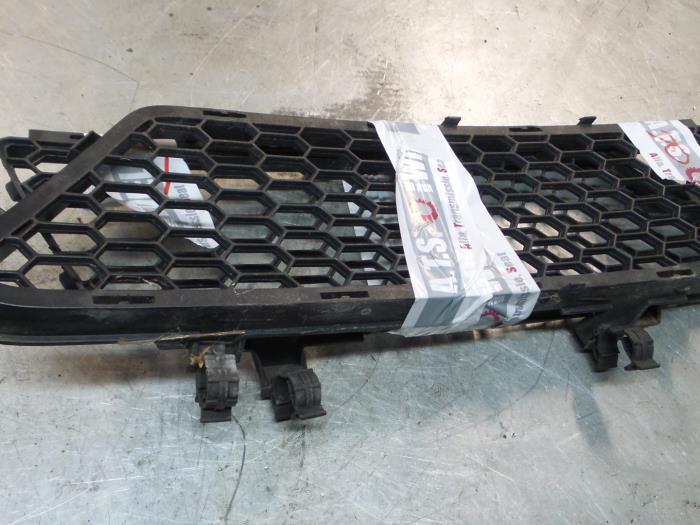 Grille de ventilation, pare-chocs pour votre ALFA ROMEO 159