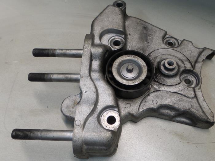 Used Engine mount Alfa Romeo Giulietta (940) 1.75 TBI 16V QV Price € 45,00 Margin scheme offered by A.T.S. van de Wiel