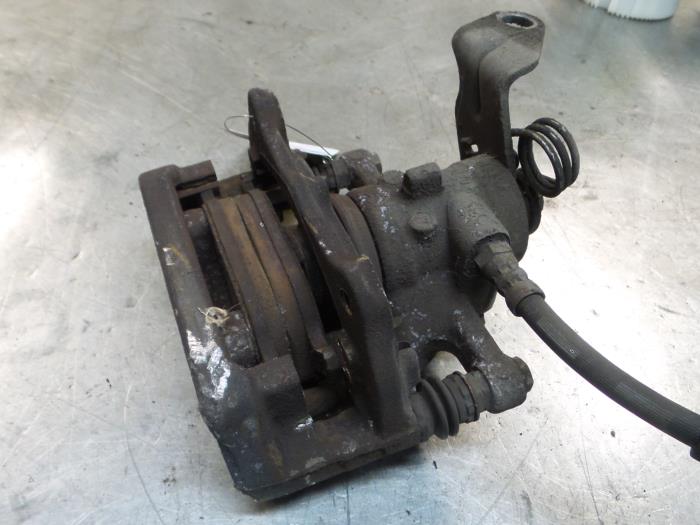 Rear brake calliper, left from a Alfa Romeo Brera (939) 2.2 JTS 16V 2008