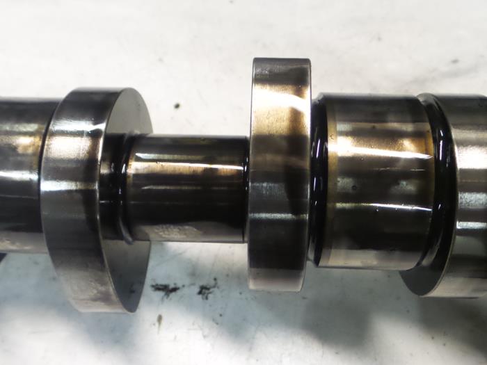 Camshaft from a Volkswagen Caddy 2007