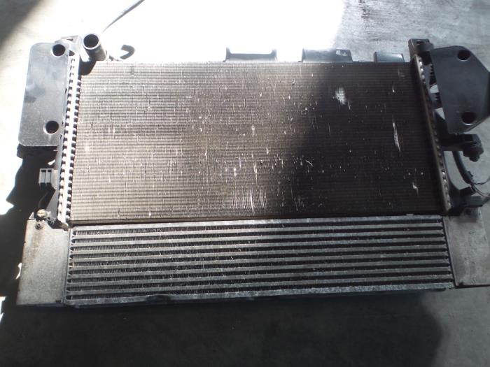 Usagé Radiateur Citroen Jumper (U9) 2.2 HDi 130 Prix € 145,00 Règlement à la marge proposé par A.T.S. van de Wiel