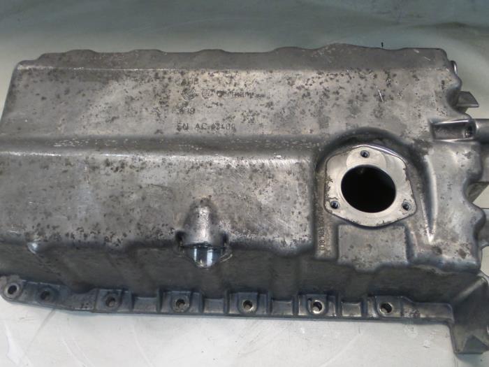 Usagé Couvercle carter Seat Altea (5P1) 1.9 TDI 105 Prix € 50,00 Règlement à la marge proposé par A.T.S. van de Wiel