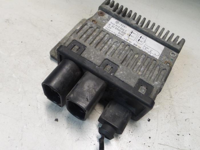 Usagé Ordinateur refroidisseur Volkswagen Transporter T5 1.9 TDi Prix € 55,00 Règlement à la marge proposé par A.T.S. van de Wiel