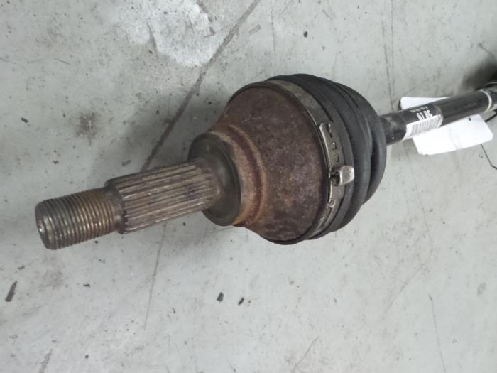 Front drive shaft, left from a Seat Mii 1.0 12V 2015