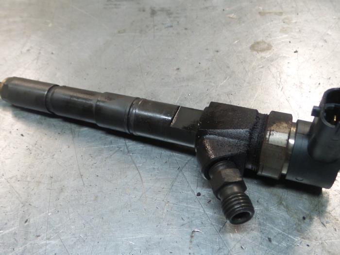 Usagé Injecteurs Alfa Romeo Giulietta (940) 2.0 JTDm 16V 140 Prix € 85,00 Règlement à la marge proposé par A.T.S. van de Wiel