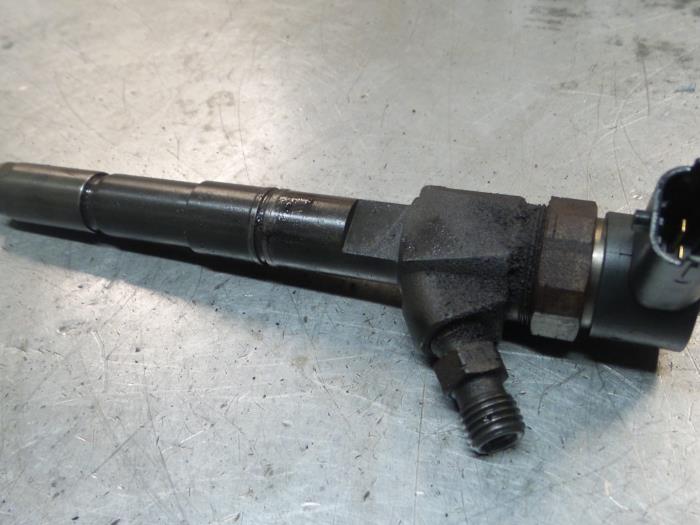 Usagé Injecteurs Alfa Romeo Giulietta (940) 2.0 JTDm 16V 140 Prix € 85,00 Règlement à la marge proposé par A.T.S. van de Wiel