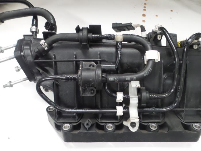 Używane Kolektor dolotowy Alfa Romeo Giulietta (940) 1.4 TB 16V Cena € 95,00 Procedura marży oferowane przez A.T.S. van de Wiel