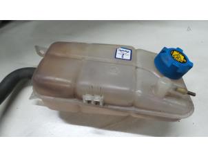 Used Expansion vessel Alfa Romeo GT (937) 1.8 Twin Spark 16V Price € 35,00 Margin scheme offered by A.T.S. van de Wiel