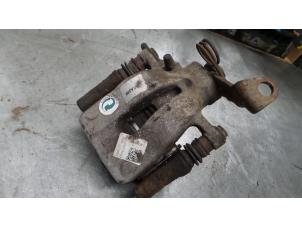 Used Rear brake calliper, right Alfa Romeo GT (937) 1.8 Twin Spark 16V Price € 55,00 Margin scheme offered by A.T.S. van de Wiel