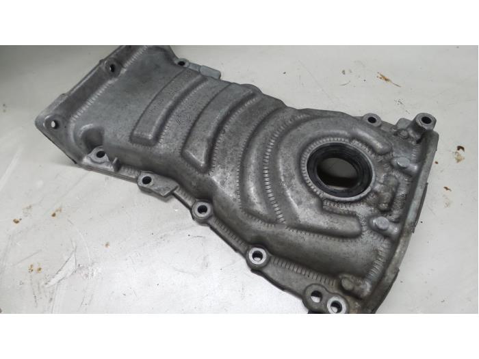 Timing cover from a Seat Altea (5P1) 1.2 TSI 2011
