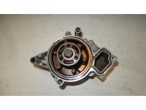Used Water pump Alfa Romeo Brera (939) 2.2 JTS 16V Price € 45,00 Margin scheme offered by A.T.S. van de Wiel