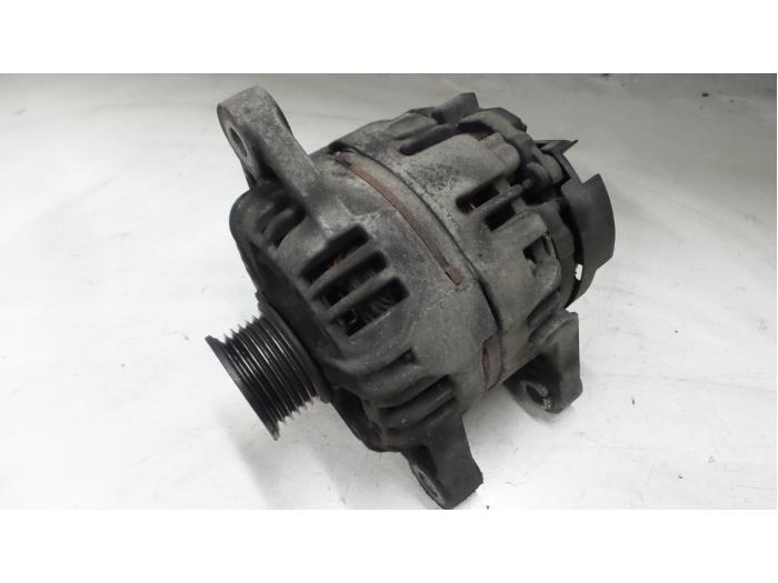 Begagnade Dynamo Alfa Romeo GT (937) 2.0 JTS 16V Pris € 40,00 Marginaltabell erbjuds av A.T.S. van de Wiel