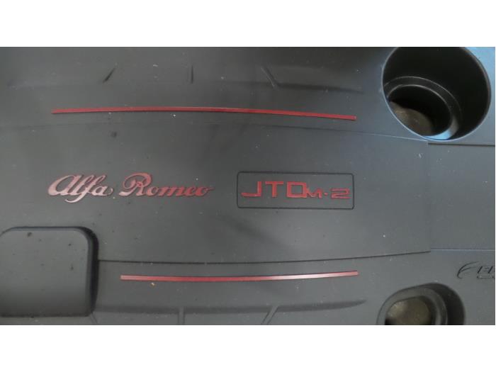 Motor van een Alfa Romeo Giulietta (940) 2.0 JTDm 16V 170 2011