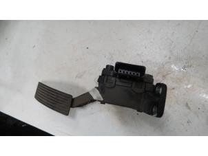 Gaspedalposition Sensor van een Alfa Romeo 159 (939AX) 2.4 JTDm 20V 2008