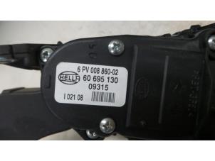 Gaspedalposition Sensor van een Alfa Romeo 159 (939AX) 2.4 JTDm 20V 2008