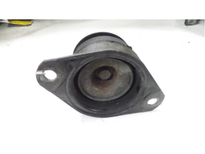 Engine mount from a Alfa Romeo 166 2.0 Twin Spark 16V 2006