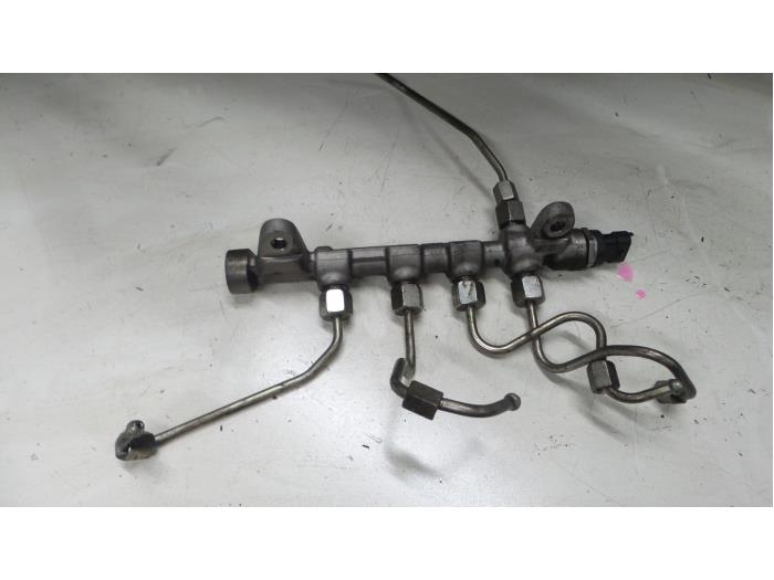 Usagé Système d'injection Alfa Romeo Giulietta (940) 1.6 JTDm 16V Prix € 55,00 Règlement à la marge proposé par A.T.S. van de Wiel