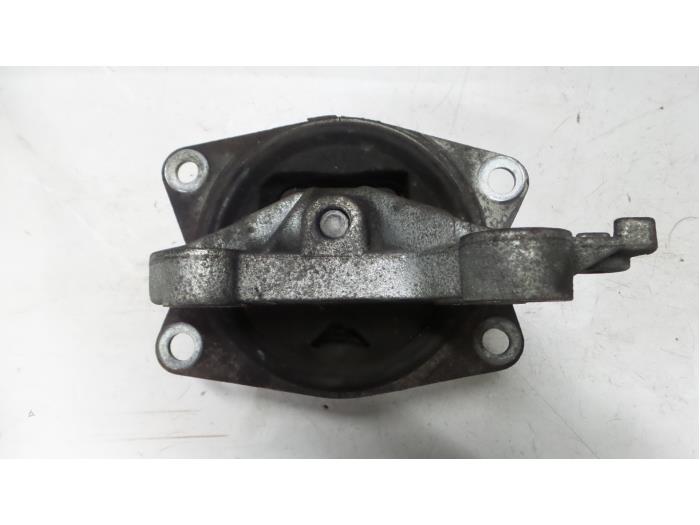 Usagé Support moteur Alfa Romeo Brera (939) 2.4 JTDM 20V Prix € 55,00 Règlement à la marge proposé par A.T.S. van de Wiel
