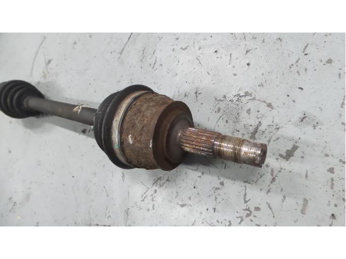 Front drive shaft, left from a Alfa Romeo MiTo (955) 1.4 Multi Air 16V 2013