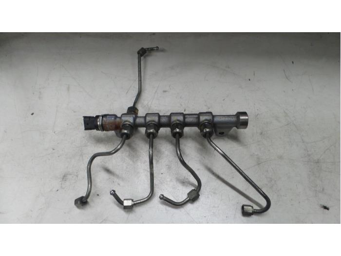 Usagé Système d'injection Alfa Romeo Giulietta (940) 1.6 JTDm 16V Prix € 85,00 Règlement à la marge proposé par A.T.S. van de Wiel
