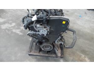 Motor van een Alfa Romeo GT (937) 1.9 JTD 16V Multijet 2008