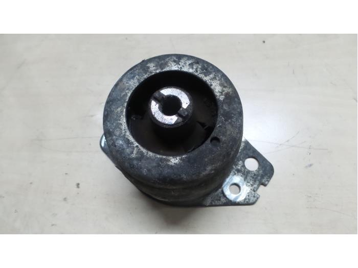 Used Engine mount Alfa Romeo GT (937) 1.9 JTD 16V Multijet Price € 55,00 Margin scheme offered by A.T.S. van de Wiel
