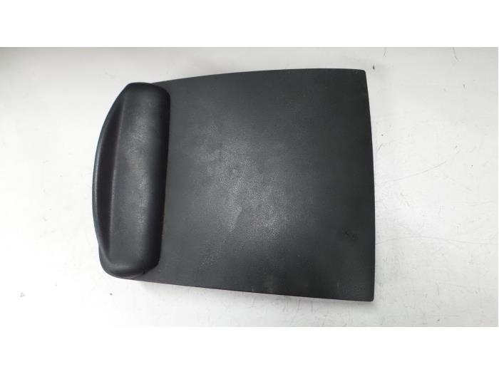 Begagnade Handskfack Peugeot Boxer Pris € 50,00 Marginaltabell erbjuds av A.T.S. van de Wiel