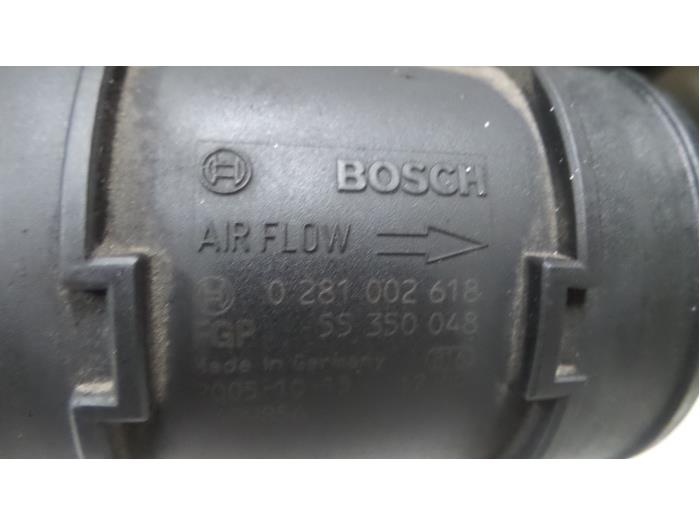 Air mass meter from a Alfa Romeo 159 (939AX) 1.9 JTDm 2006