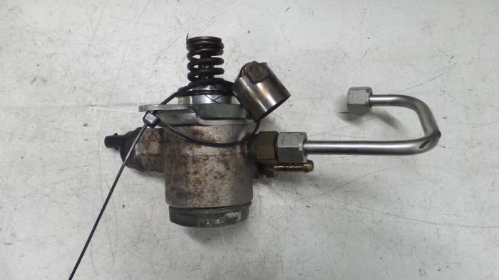 Begagnade Boosterpump Seat Toledo (NHAA) 1.2 TSI Pris € 90,00 Marginaltabell erbjuds av A.T.S. van de Wiel