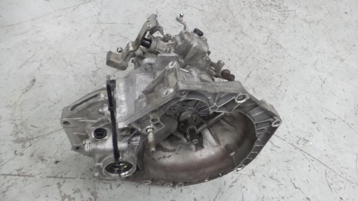Generalüberholte Getriebe Alfa Romeo MiTo (955) 1.4 Multi Air 16V Preis € 840,95 Mit Mehrwertsteuer angeboten von A.T.S. van de Wiel