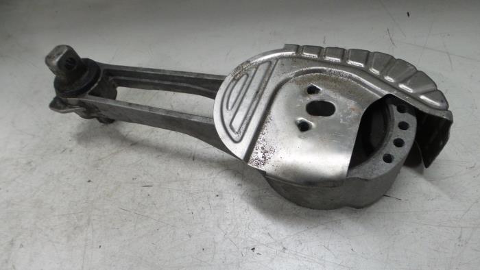 Used Engine mount Alfa Romeo 159 Sportwagon (939BX) 3.2 JTS V6 24V Q4 Price € 75,00 Margin scheme offered by A.T.S. van de Wiel