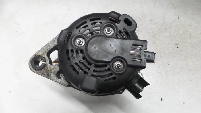 Dynamo van een Alfa Romeo 159 Sportwagon (939BX) 3.2 JTS V6 24V Q4 2007