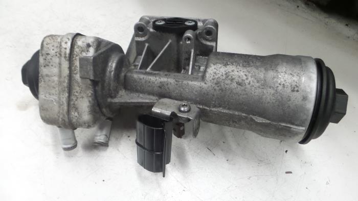 Gebrauchte Ölfiltergehäuse Volkswagen Caddy III (2KA,2KH,2CA,2CH) 2.0 SDI Preis € 55,00 Margenregelung angeboten von A.T.S. van de Wiel