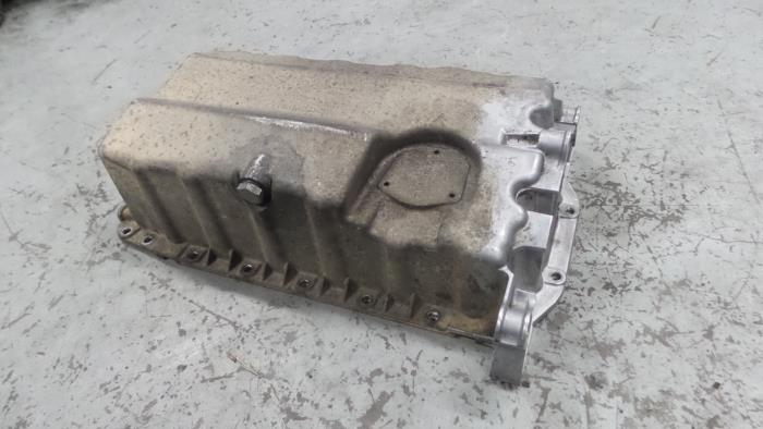 Usagé Couvercle carter Volkswagen Caddy III (2KA,2KH,2CA,2CH) 2.0 SDI Prix € 50,00 Règlement à la marge proposé par A.T.S. van de Wiel