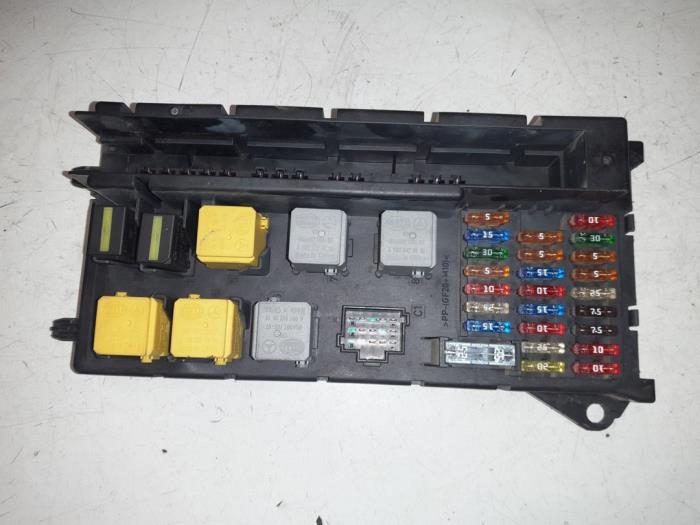 Fuse box Volkswagen Crafter - HVW9065450201 - A.T.S. van de Wiel