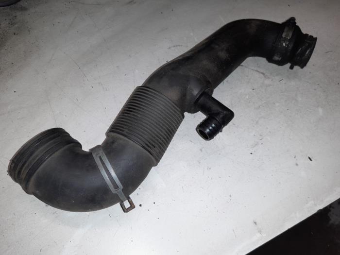 Air intake hose from a Volkswagen Transporter T5 1.9 TDi 2008