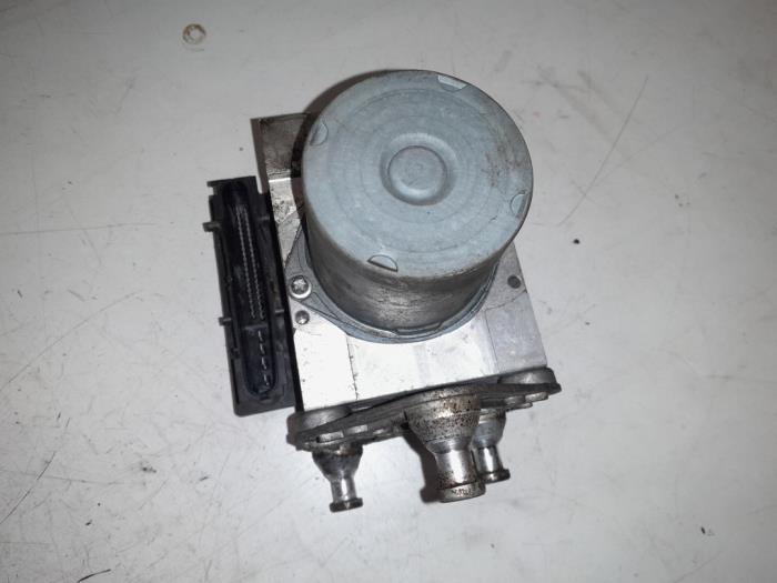Gebrauchte ABS Pumpe Volkswagen Crafter 2.5 TDI 30/32/35/46/50 Preis € 155,00 Margenregelung angeboten von A.T.S. van de Wiel