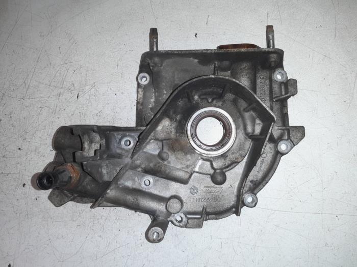 Gebrauchte Ölpumpe Alfa Romeo MiTo (955) 1.4 Turbo Multi Air 16V Preis € 65,00 Margenregelung angeboten von A.T.S. van de Wiel