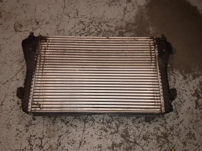 Usagé Radiateur Volkswagen Caddy III (2KA,2KH,2CA,2CH) Prix € 75,00 Règlement à la marge proposé par A.T.S. van de Wiel