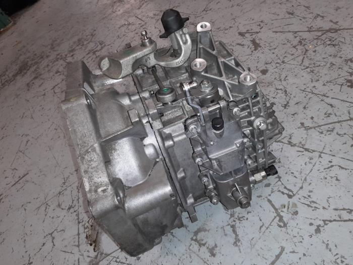 Gearbox Alfa Romeo Giulietta 1.75 TBI 16V QV - 940A1000 940A1000 940A1000