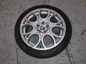 Used Wheel + tyre Alfa Romeo 159 Sportwagon (939BX) 2.2 JTS 16V Price € 125,00 Margin scheme offered by A.T.S. van de Wiel