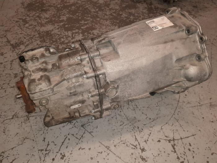 Gearbox from a Volkswagen Crafter 2.0 TDI 16V 2016