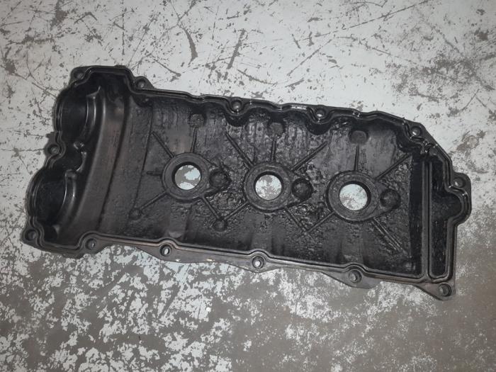 Ventildeckel van een Alfa Romeo 159 (939AX) 3.2 JTS V6 24V Q4 2006
